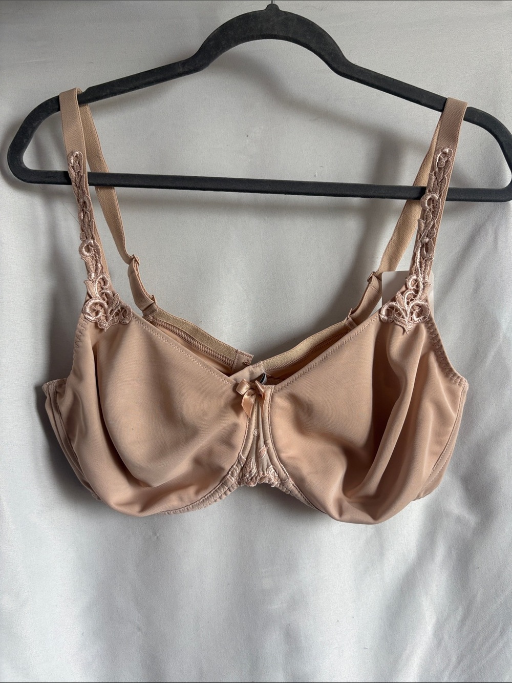 Simone Perele Blush Beige Underwire Bra with Lace Straps